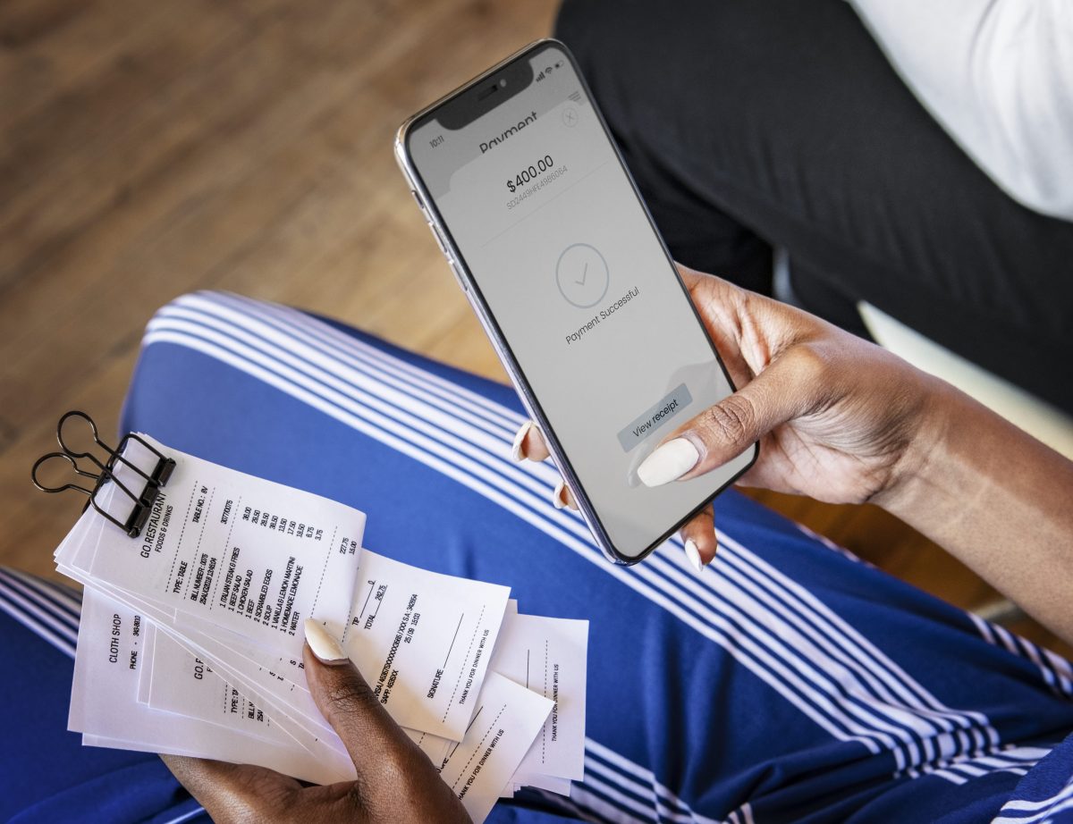 Paying bills with mobile payment app